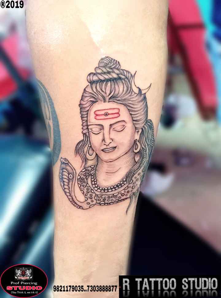 सवन म महलओ क बच महदव क टट क टरड तरशलडमर और मतर  क भ ह खब डमड  sawan 2022 mahadev shiv trishul damru and mantra  tattoos are in trend among