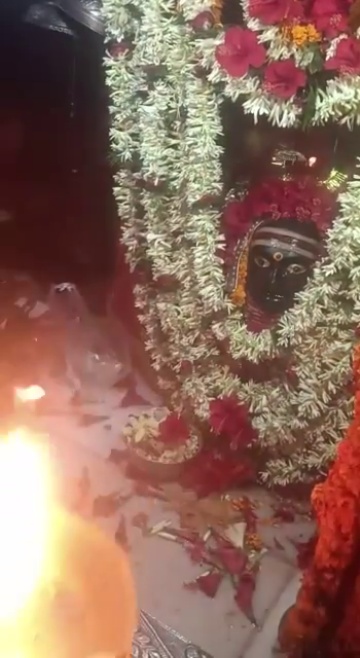 शक्ति पीठ थावे दुर्गा मंदिर की सुबह की आरती #livenewsaaptak #durgamaa #navratr