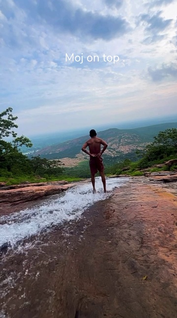 Let’s Moj ! 
#mojindia #HappyChildrensDay #happy #mountains #trekking #wild #life #nature #lake #feelfitindia #TaubaTauba