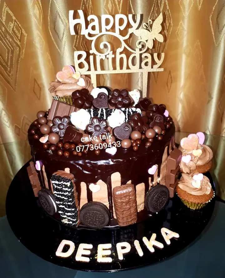 Happy Birthday, Deepika Padukone: The Actress Cuts Cake With Ranveer Singh  And Paparazzi At Mumbai Airport