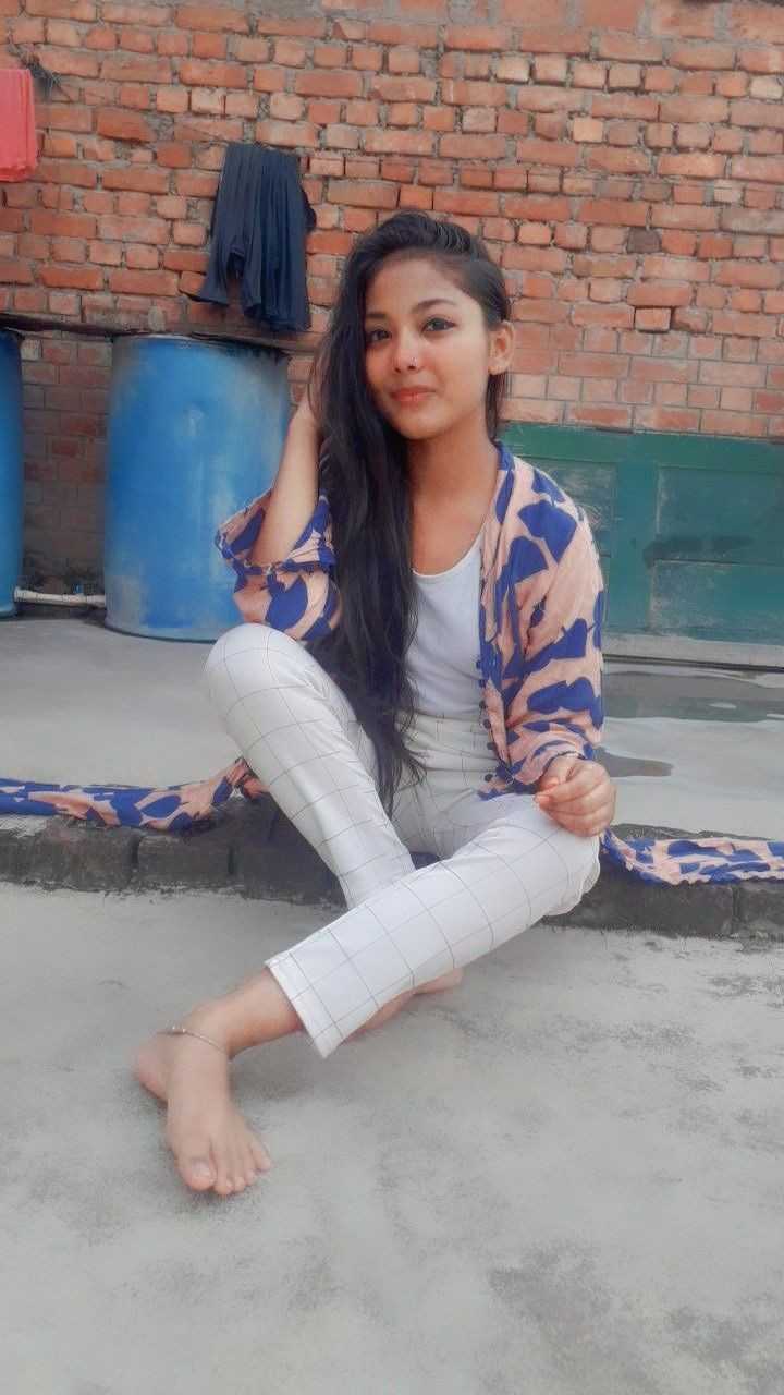 💃cute Girl Esha Desi Girls🤣 • Sharechat Photos And Videos 1587