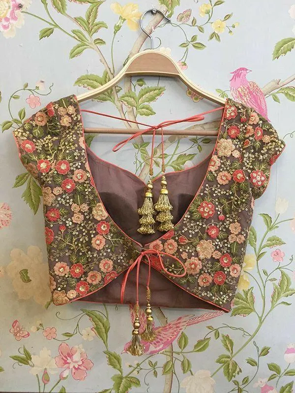 Backless blouse design Images • Mrs KAVYA 💕💋❤️😘 (@kavya_017) on ShareChat