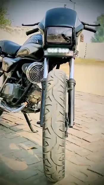 Modified Hero Honda Splendor | Bigger Tyres - ModifiedX | Spender bike  modified, Splendor bike background, Bike pic