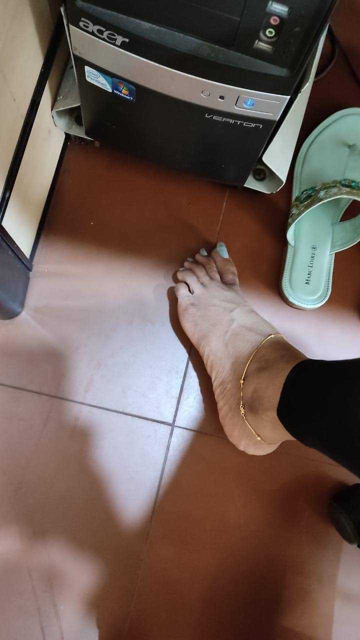 feet slave Images • Feet lover❤️ (@feetslave) on ShareChat