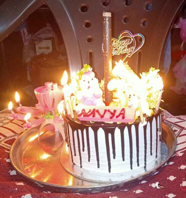 Happy Birthday Navya! Elegang Sparkling Cupcake GIF Image. — Download on  Funimada.com