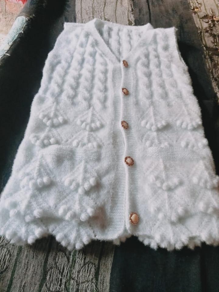 New handmade outlet sweater design