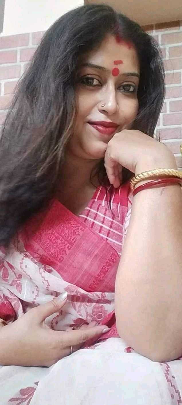 indian aunty. Images • Satendra (@7890946) on ShareChat
