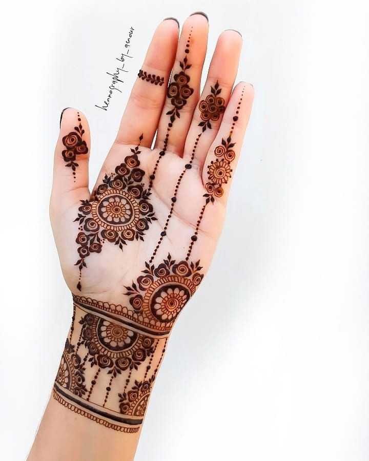 Mehndi design 01 AK | Mehndi design made by me on piece of p… | Aartie |  Flickr