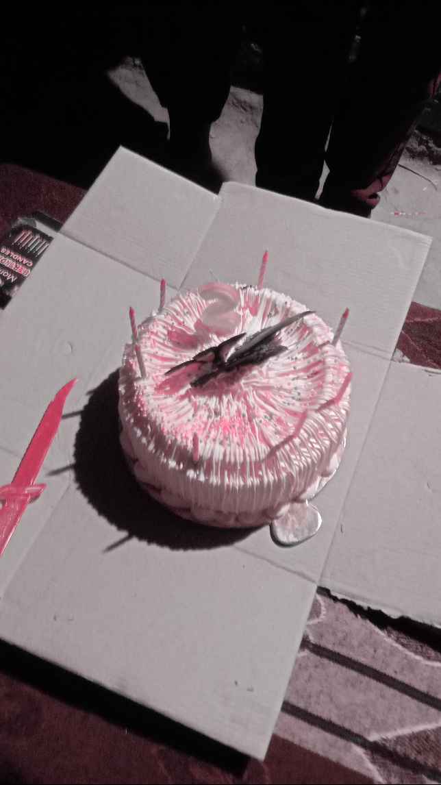Heartbeat Design Cake, 24x7 Home delivery of Cake in KESHAV PURAM, Delhi