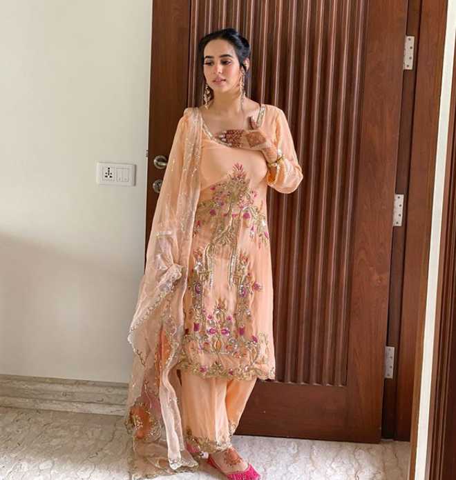 Sunanda sharma clearance suit design